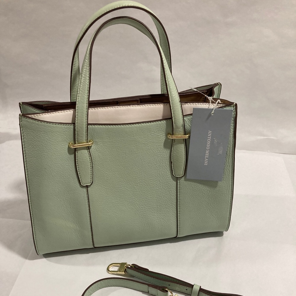 NWT Antonio Melani Classic Purse